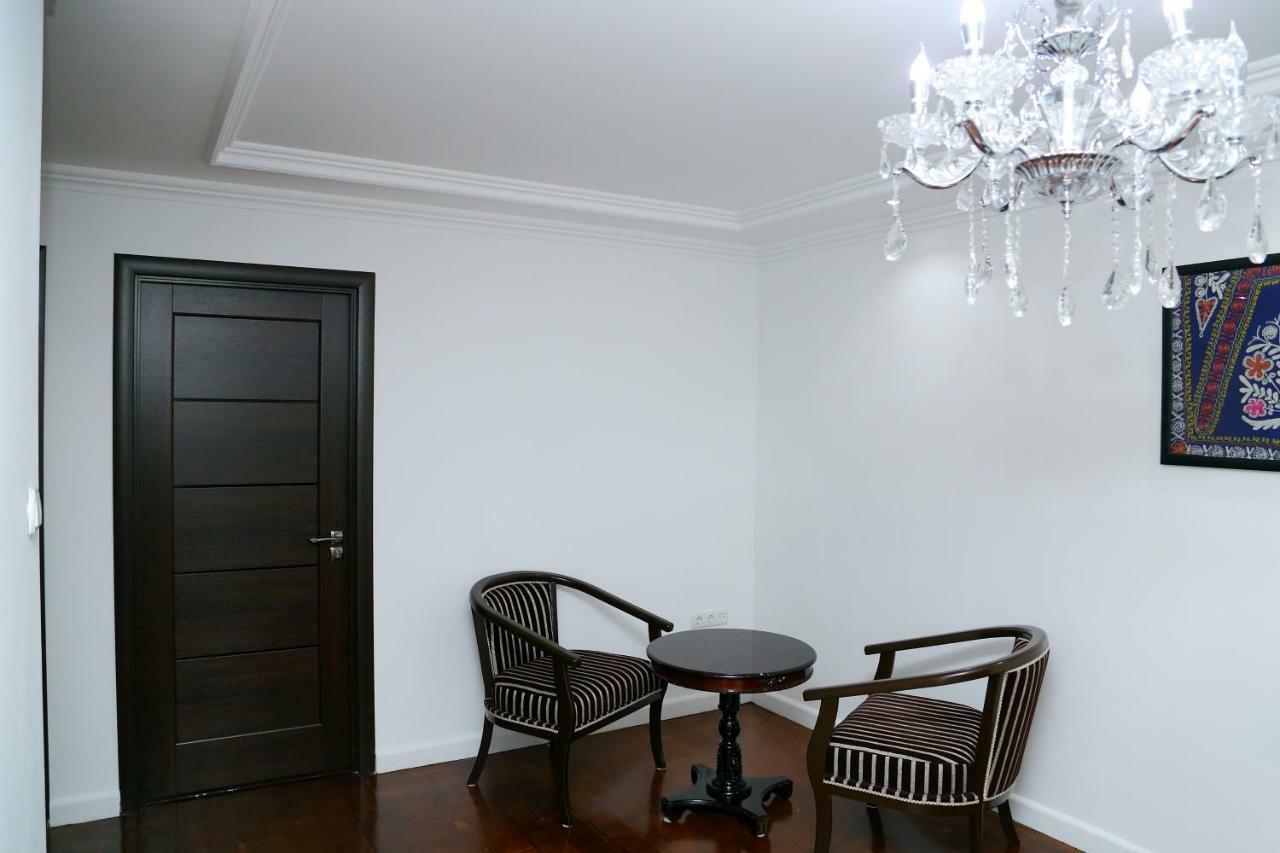 Apartment On Registon Kochasi Samarkand Exterior photo